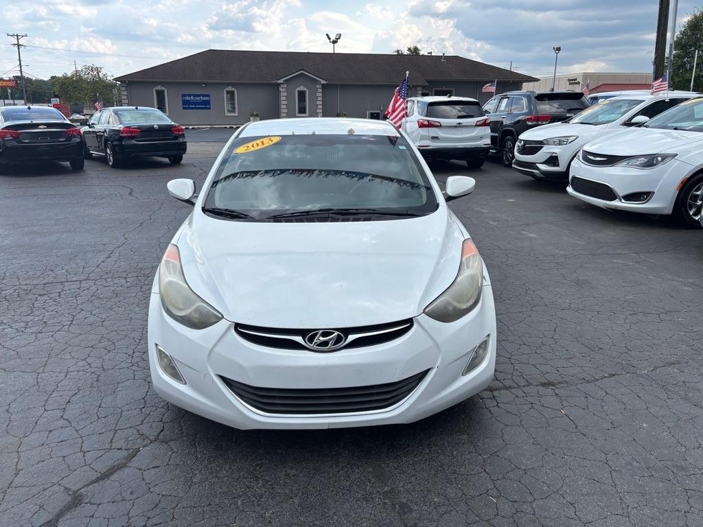 Hyundai Elantra GLS M/T 2013