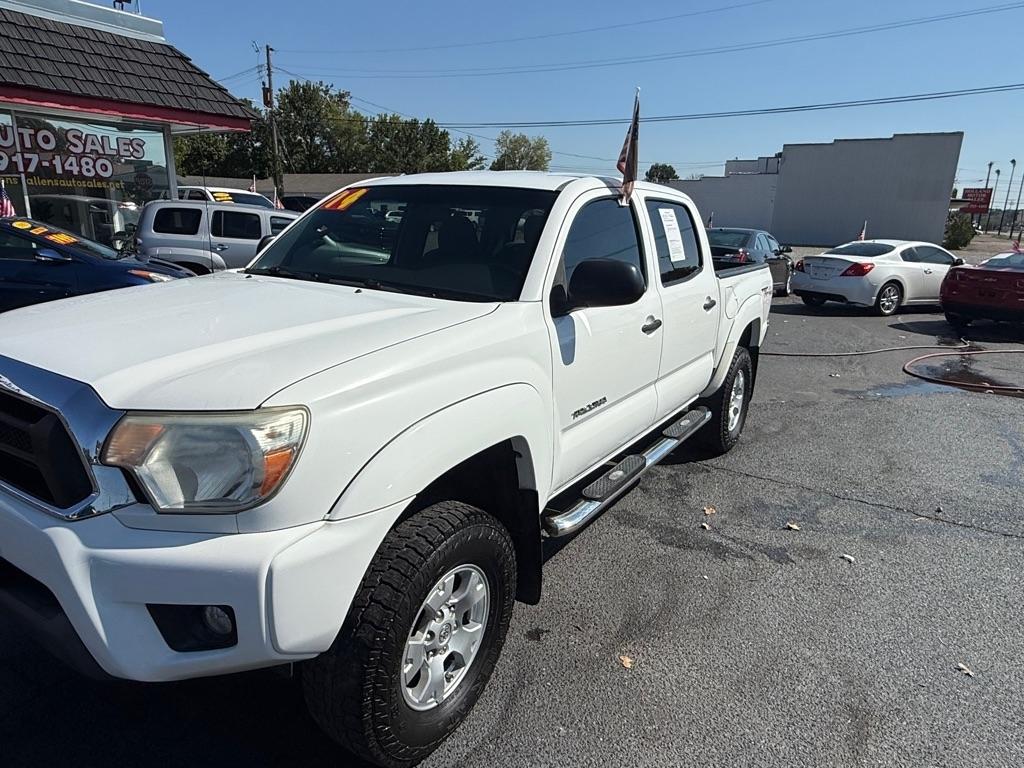 Toyota Tacoma PreRunner Double Cab V6 5AT 2WD 2014