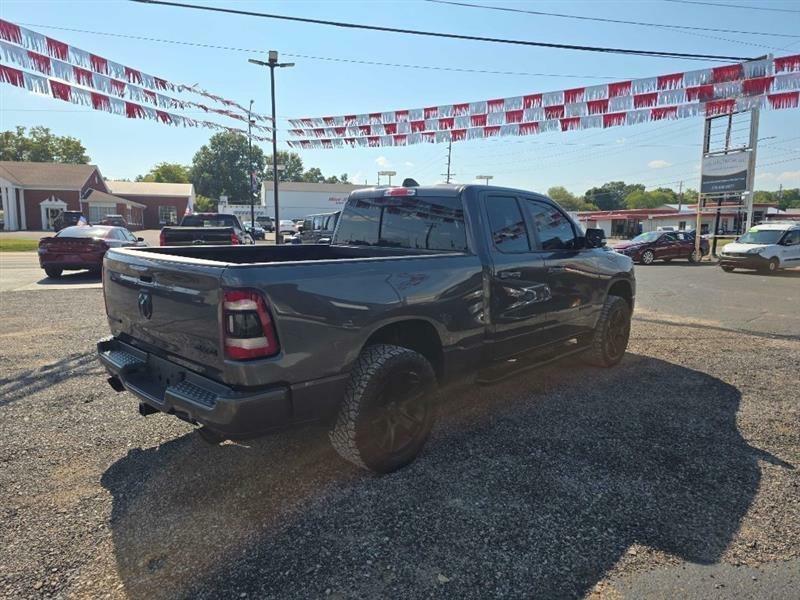RAM 1500 Big Horn Quad Cab 4WD 2020