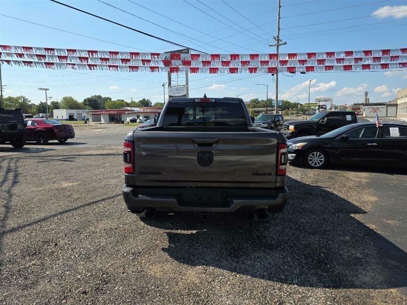RAM 1500 Big Horn Quad Cab 4WD 2020