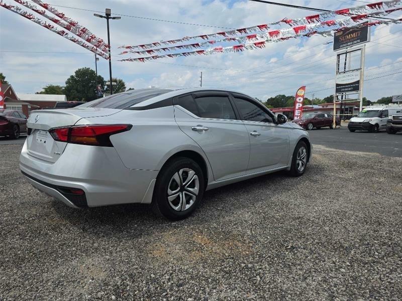 Nissan Altima 2.5 S AWD 2020