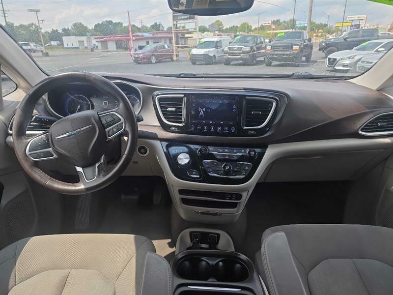 Chrysler Pacifica Touring Plus 2019