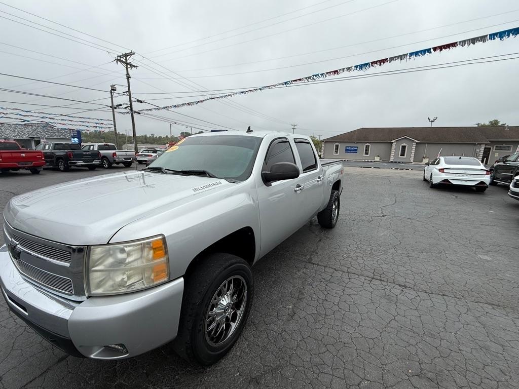 Chevrolet Silverado 1500 LT1 Crew Cab 4WD 2010