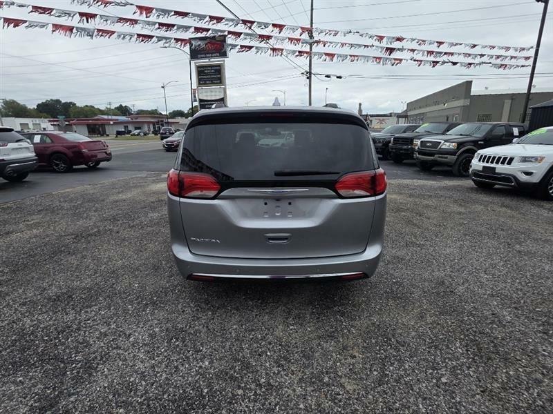 Chrysler Pacifica Touring-L 2018