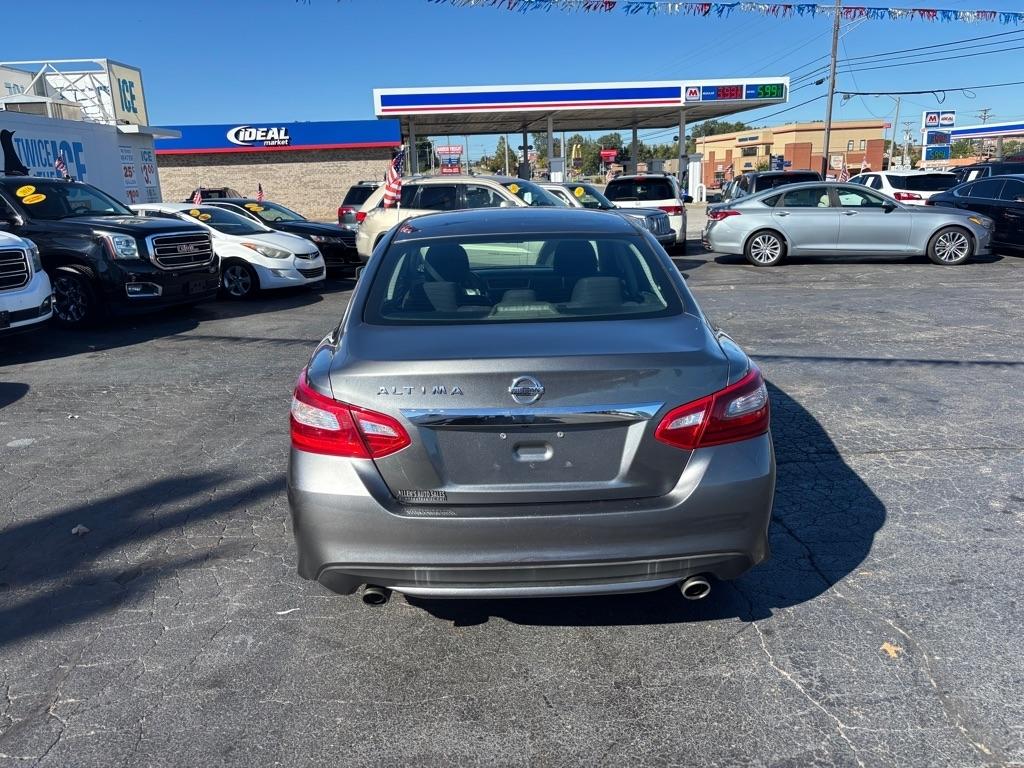 Nissan Altima 2.5 SR 2017