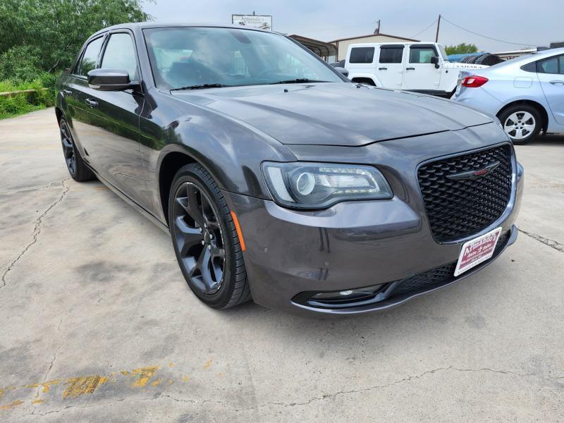 Chrysler 300 S V6 RWD 2021