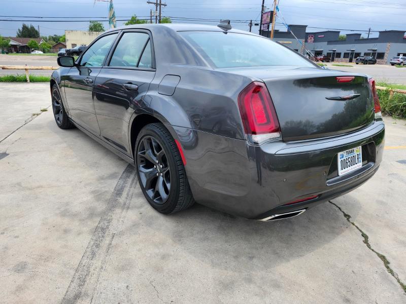 Chrysler 300 S V6 RWD 2021