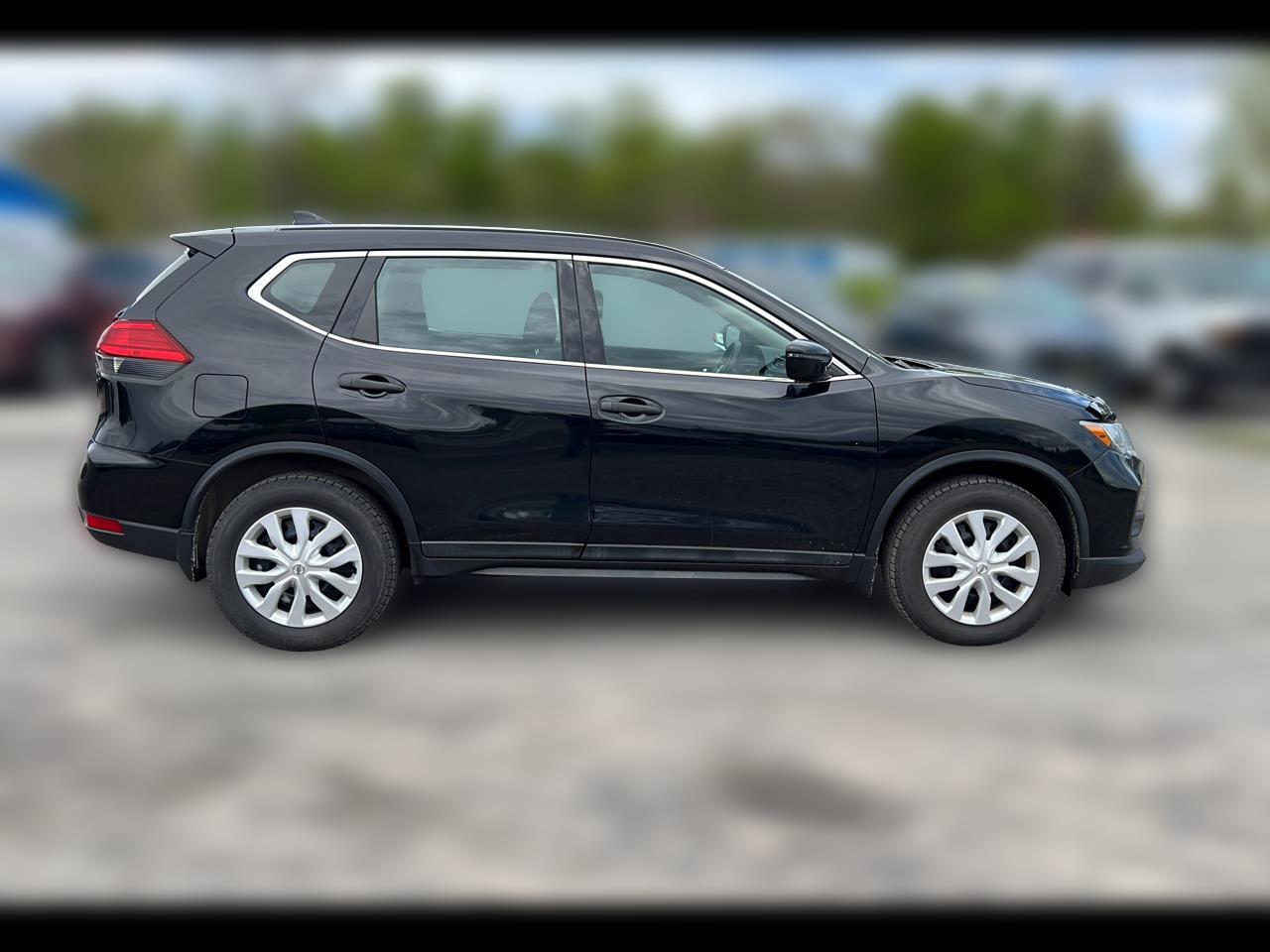 Nissan Rogue FWD SV 2017