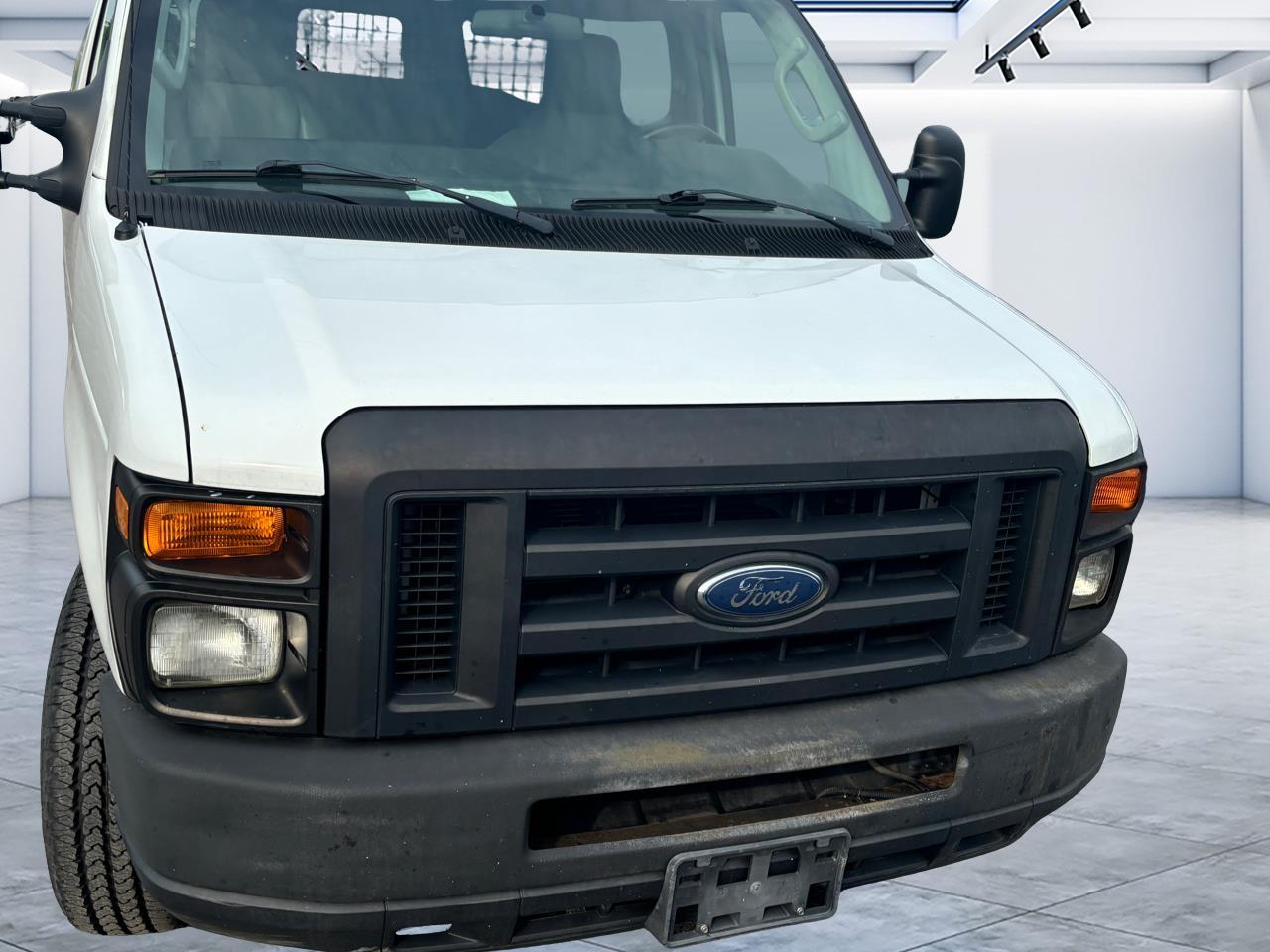 Ford Econoline E-250 Commercial 2009