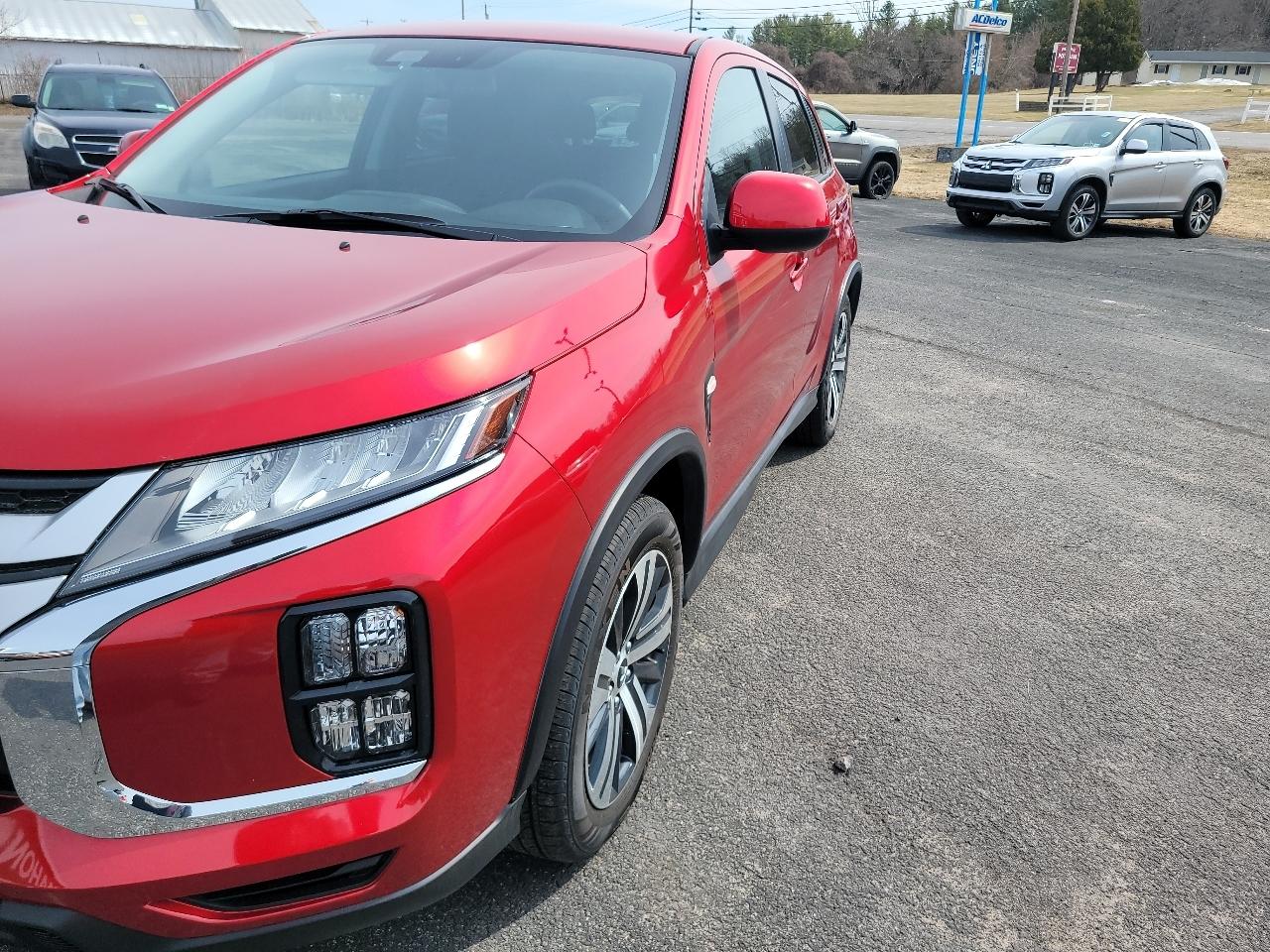 Mitsubishi Outlander Sport 2.0 ES 4WD 2024