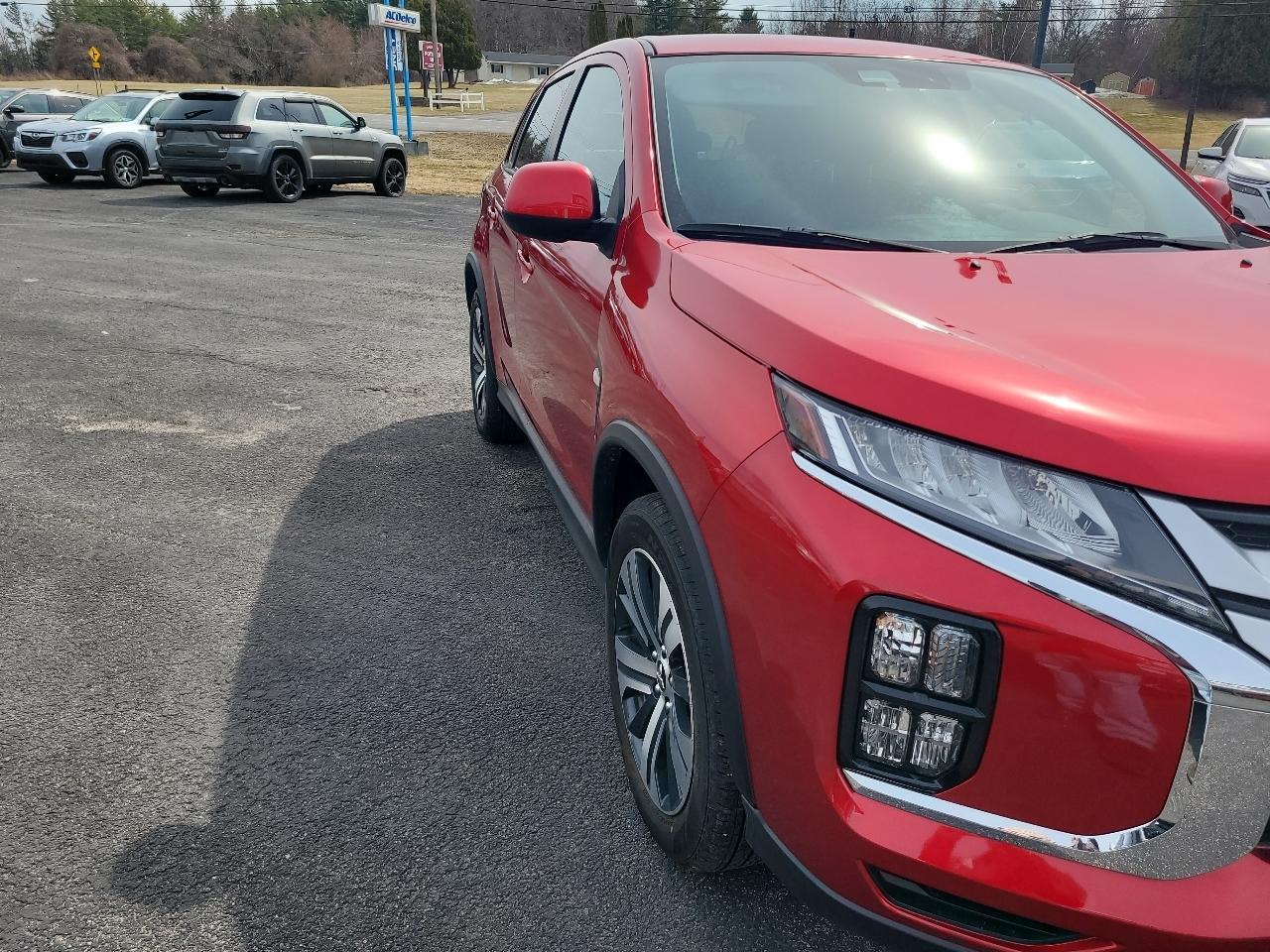 Mitsubishi Outlander Sport 2.0 ES 4WD 2024