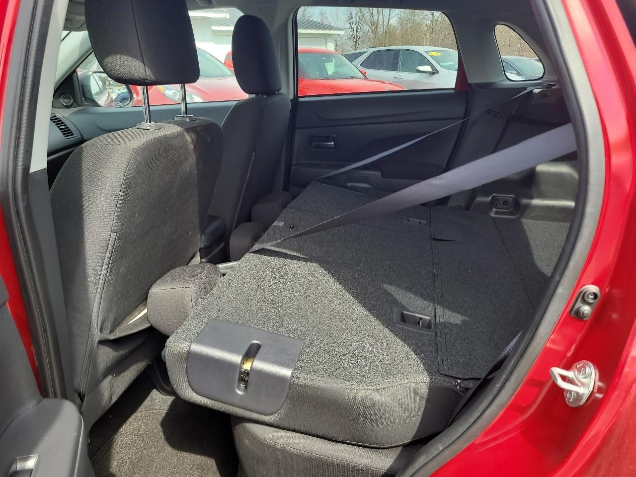 Mitsubishi Outlander Sport 2.0 ES 4WD 2024