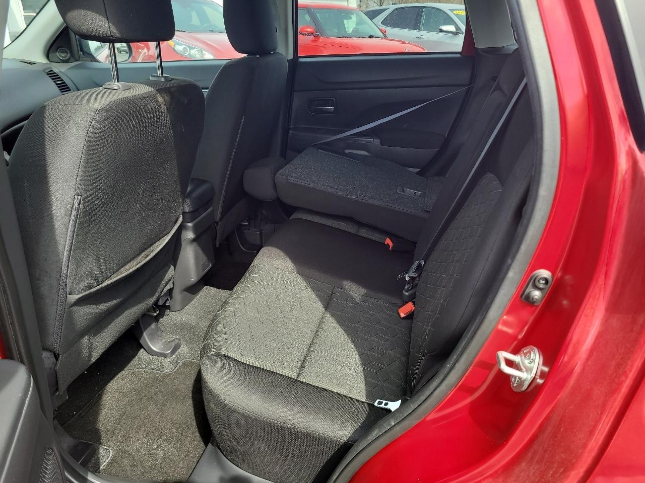 Mitsubishi Outlander Sport 2.0 ES 4WD 2024