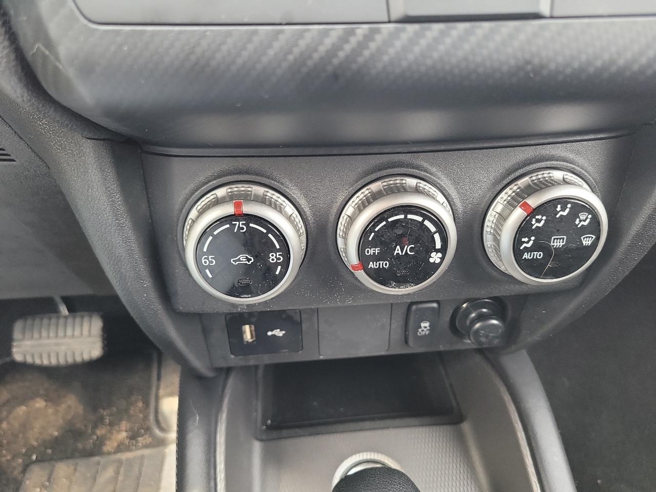 Mitsubishi Outlander Sport 2.0 ES 4WD 2024