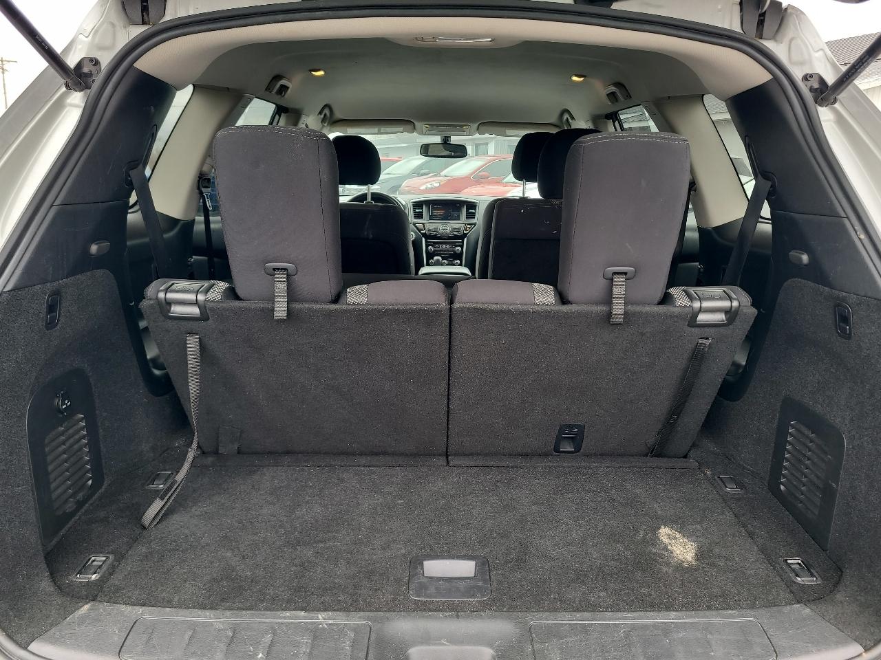 Nissan Pathfinder SV 4WD 2020