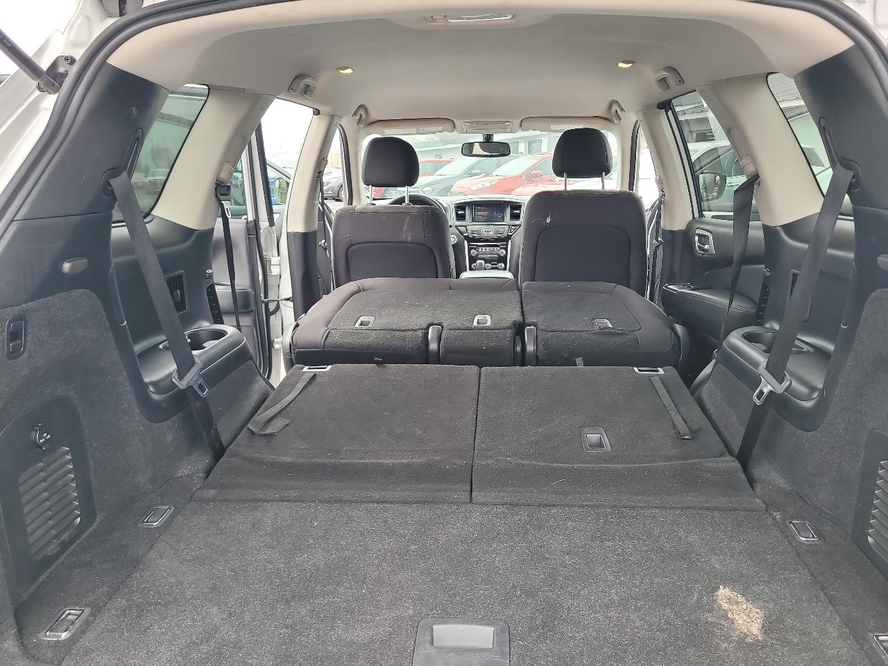 Nissan Pathfinder SV 4WD 2020