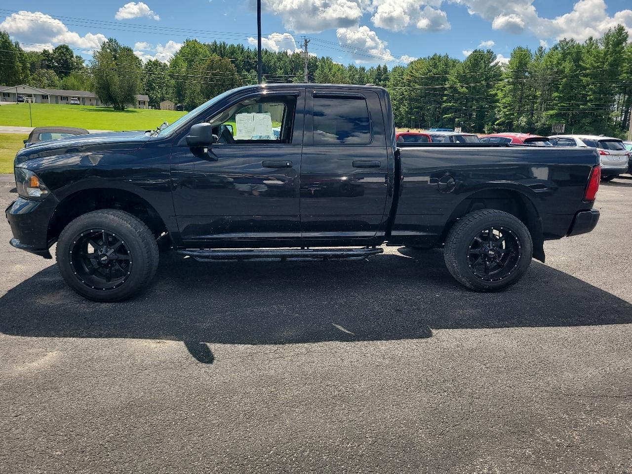 RAM 1500 Express 4x4 Quad Cab 6'4" Box 2018
