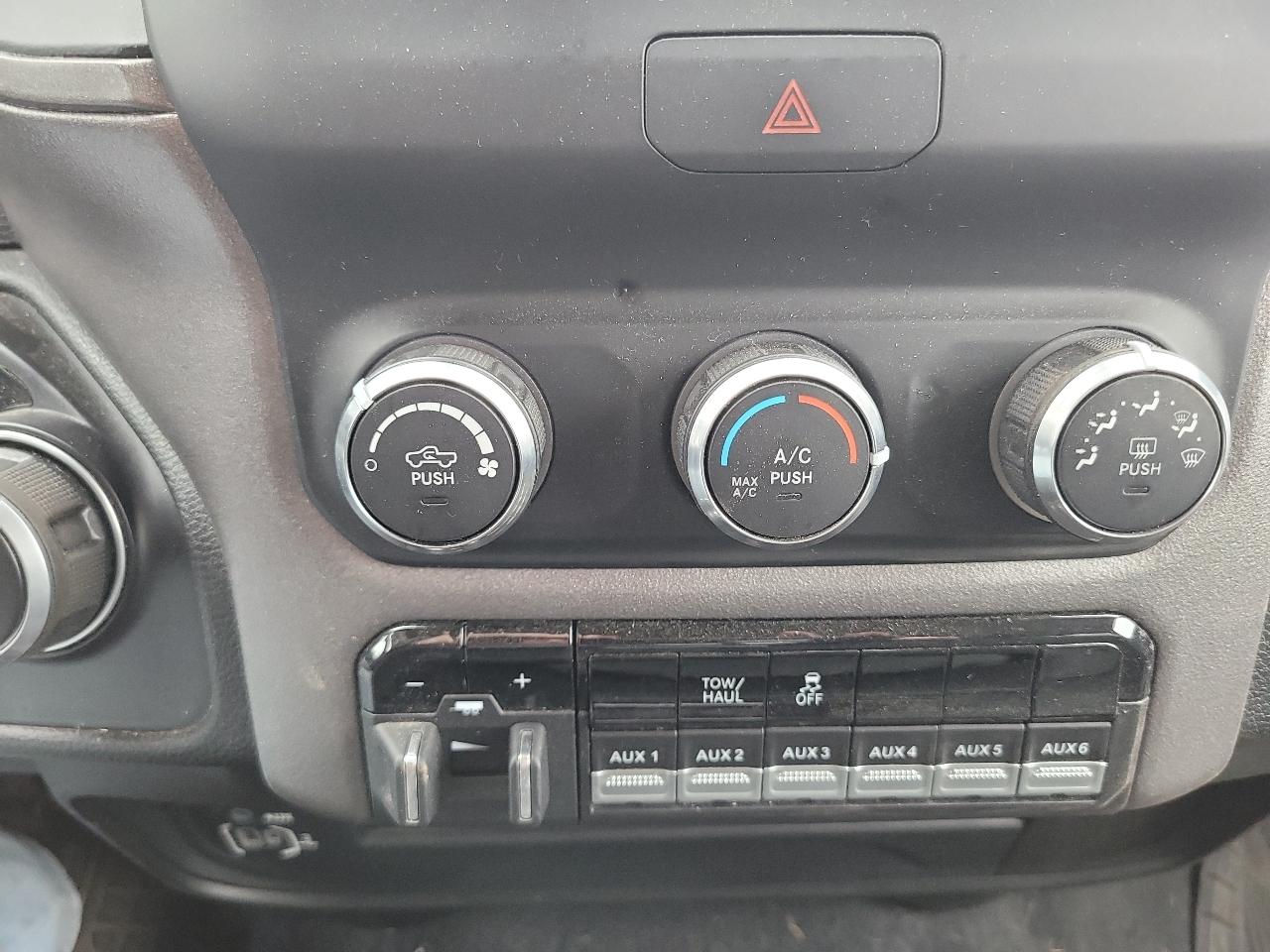 RAM 2500 Tradesman Crew Cab SWB 4WD 2019