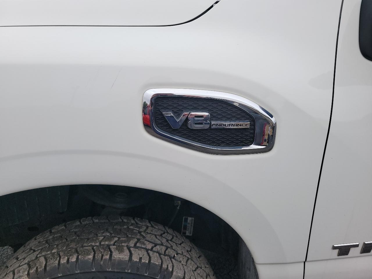 Nissan Titan SV Regular Cab 4WD 2018