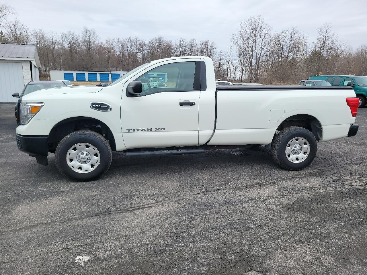 Nissan Titan SV Regular Cab 4WD 2018