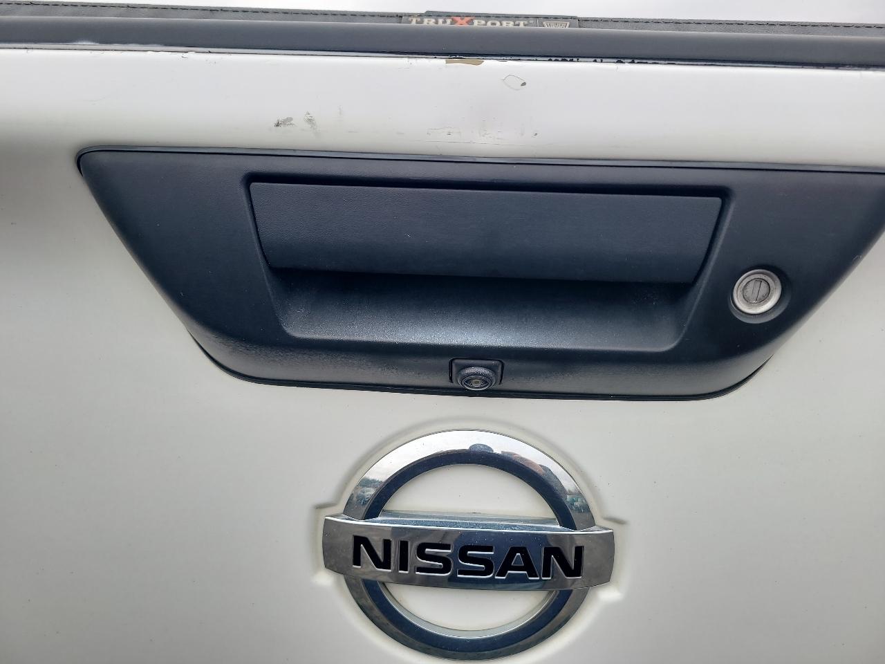 Nissan Titan SV Regular Cab 4WD 2018