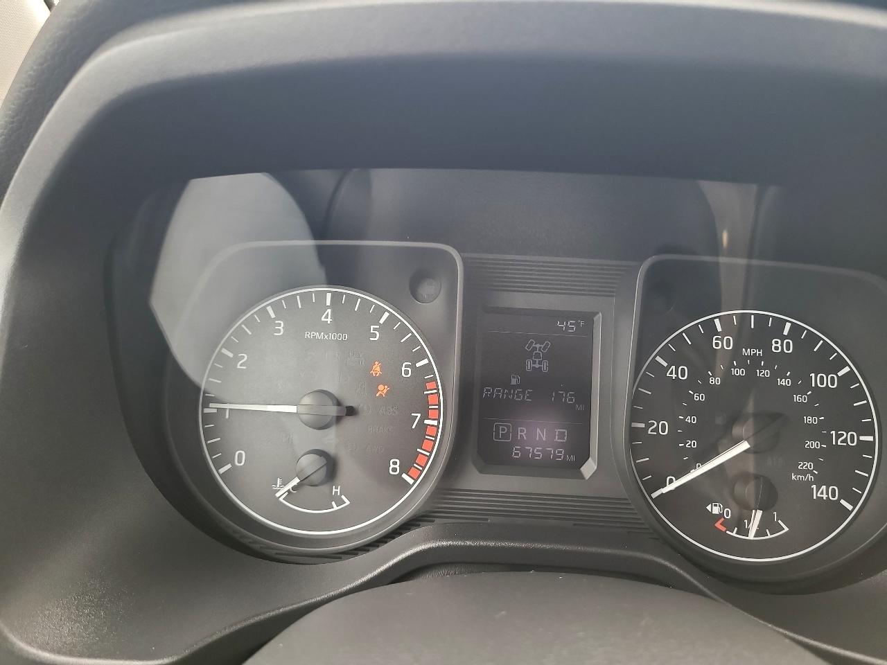 Nissan Titan SV Regular Cab 4WD 2018