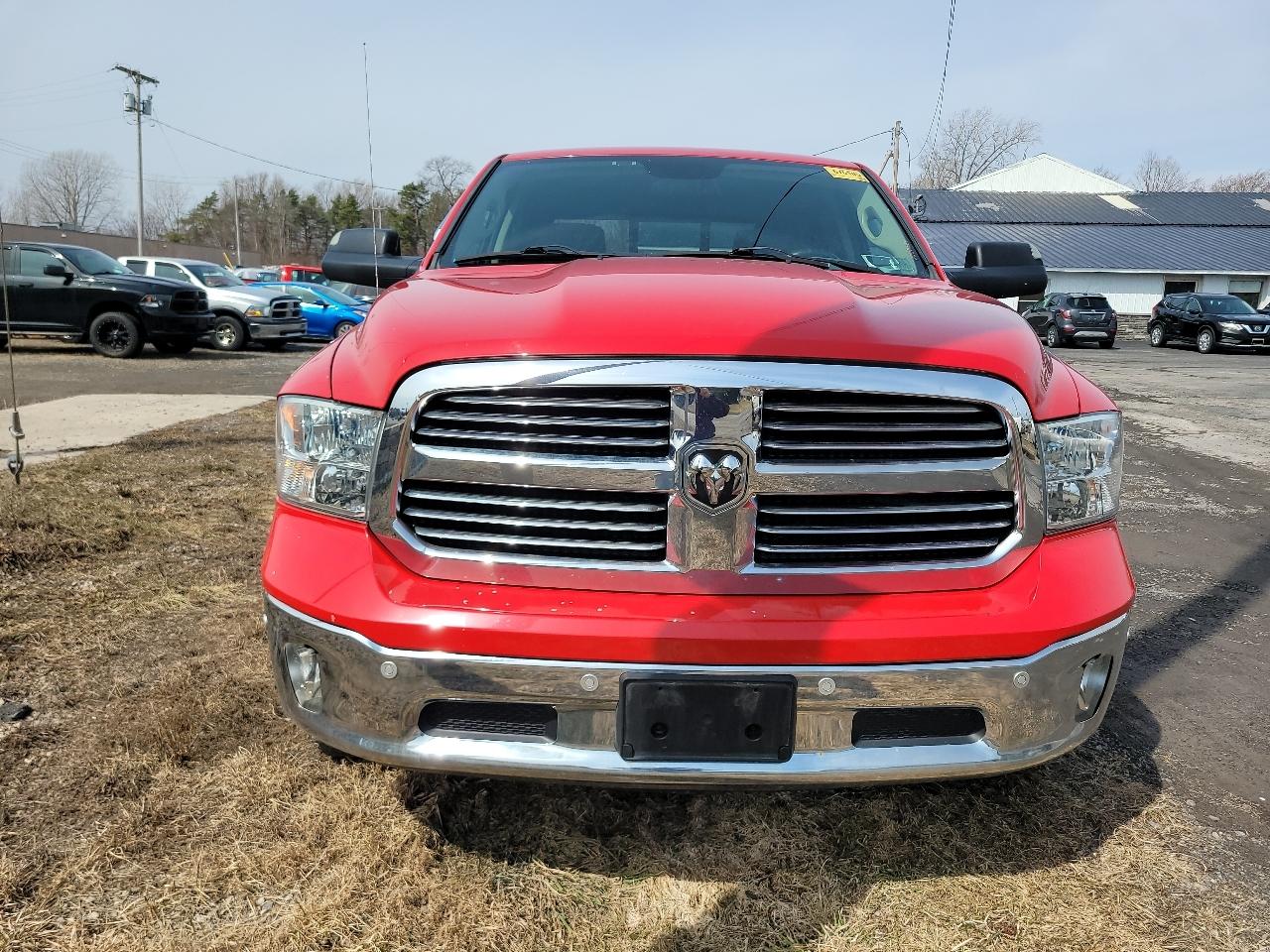 RAM 1500 SLT Crew Cab SWB 4WD 2015