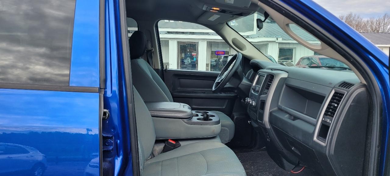 RAM 1500 Tradesman Quad Cab 4WD 2018