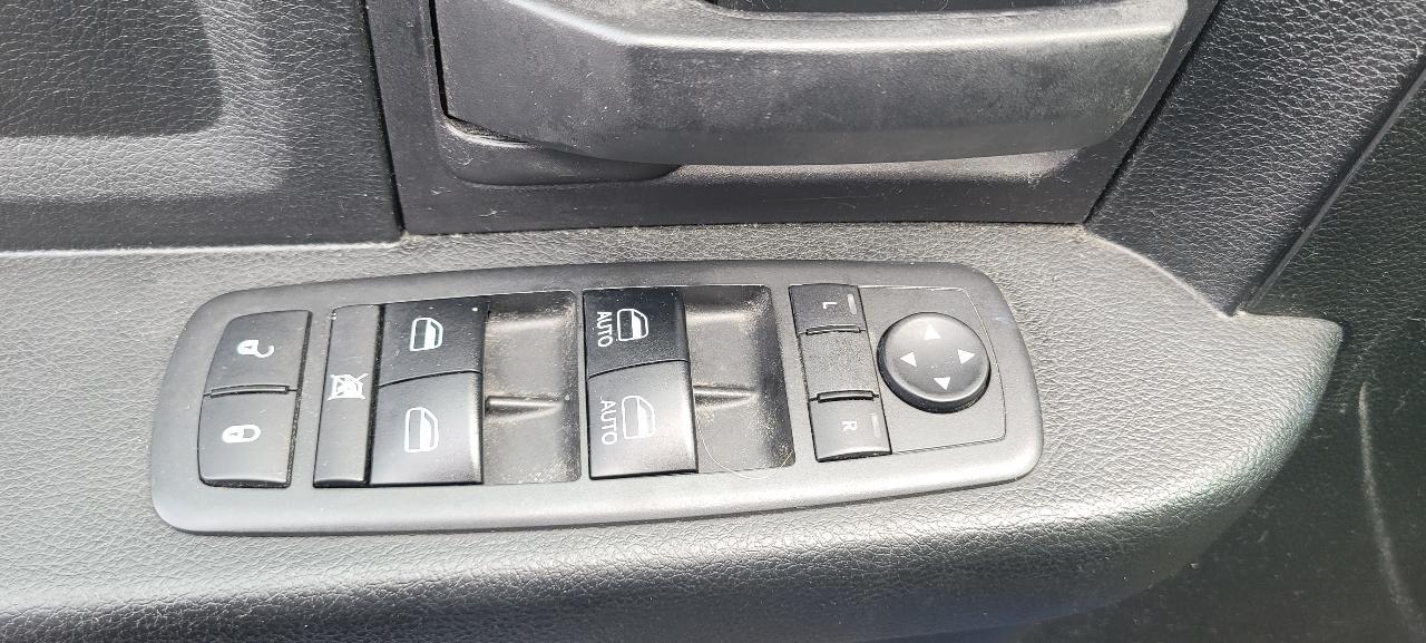 RAM 1500 Tradesman Quad Cab 4WD 2018