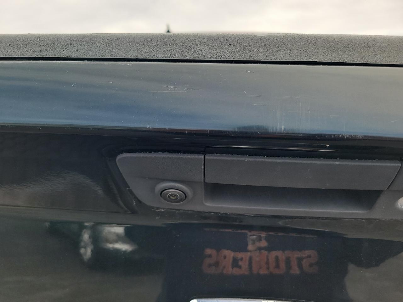 RAM 1500 SLT Quad Cab 4WD 2016