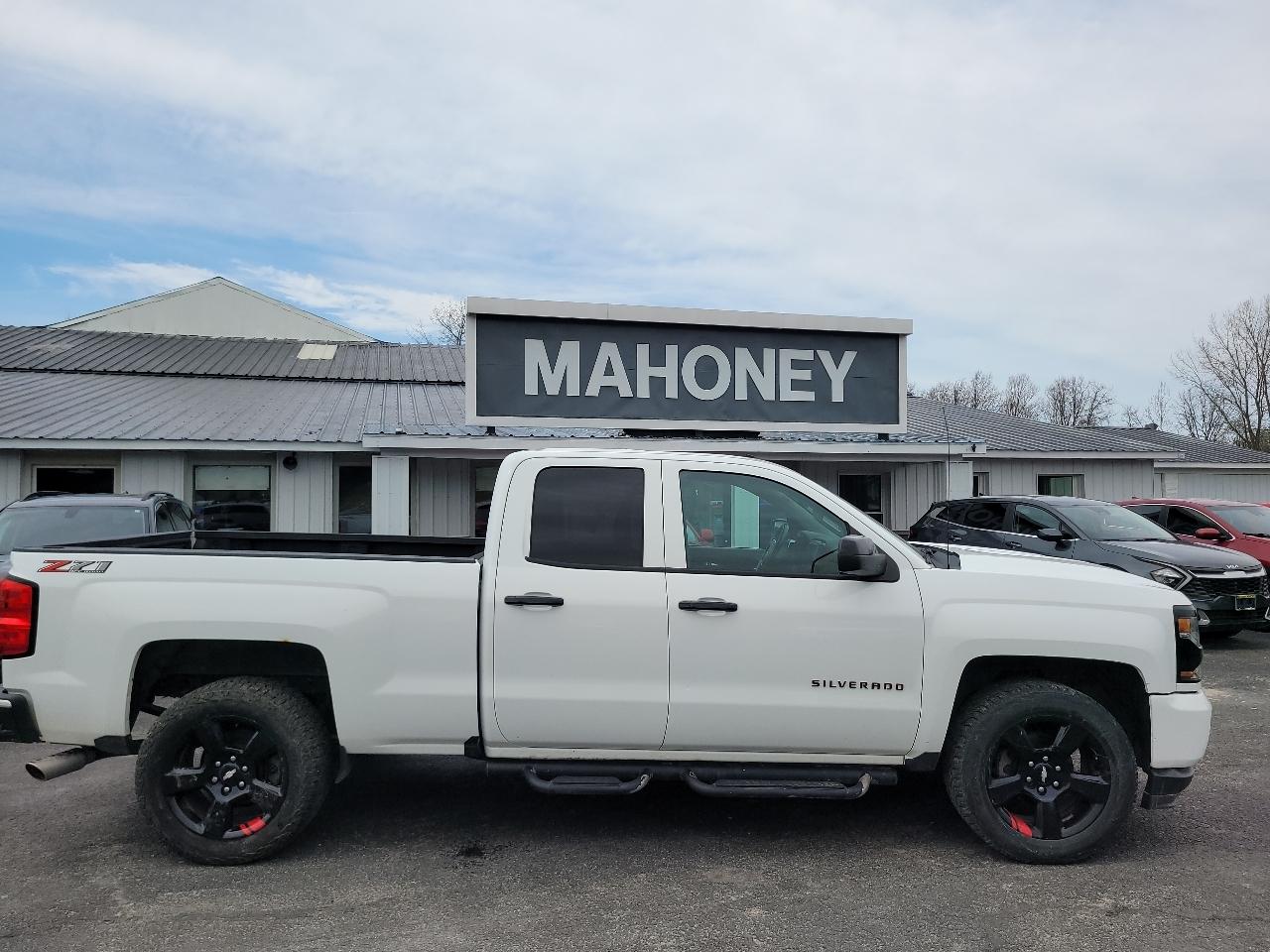 Chevrolet Silverado 1500 LT Double Cab 4WD 2020