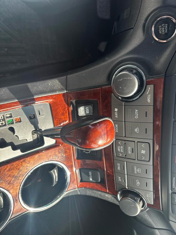 Toyota Highlander Limited 4WD 2012