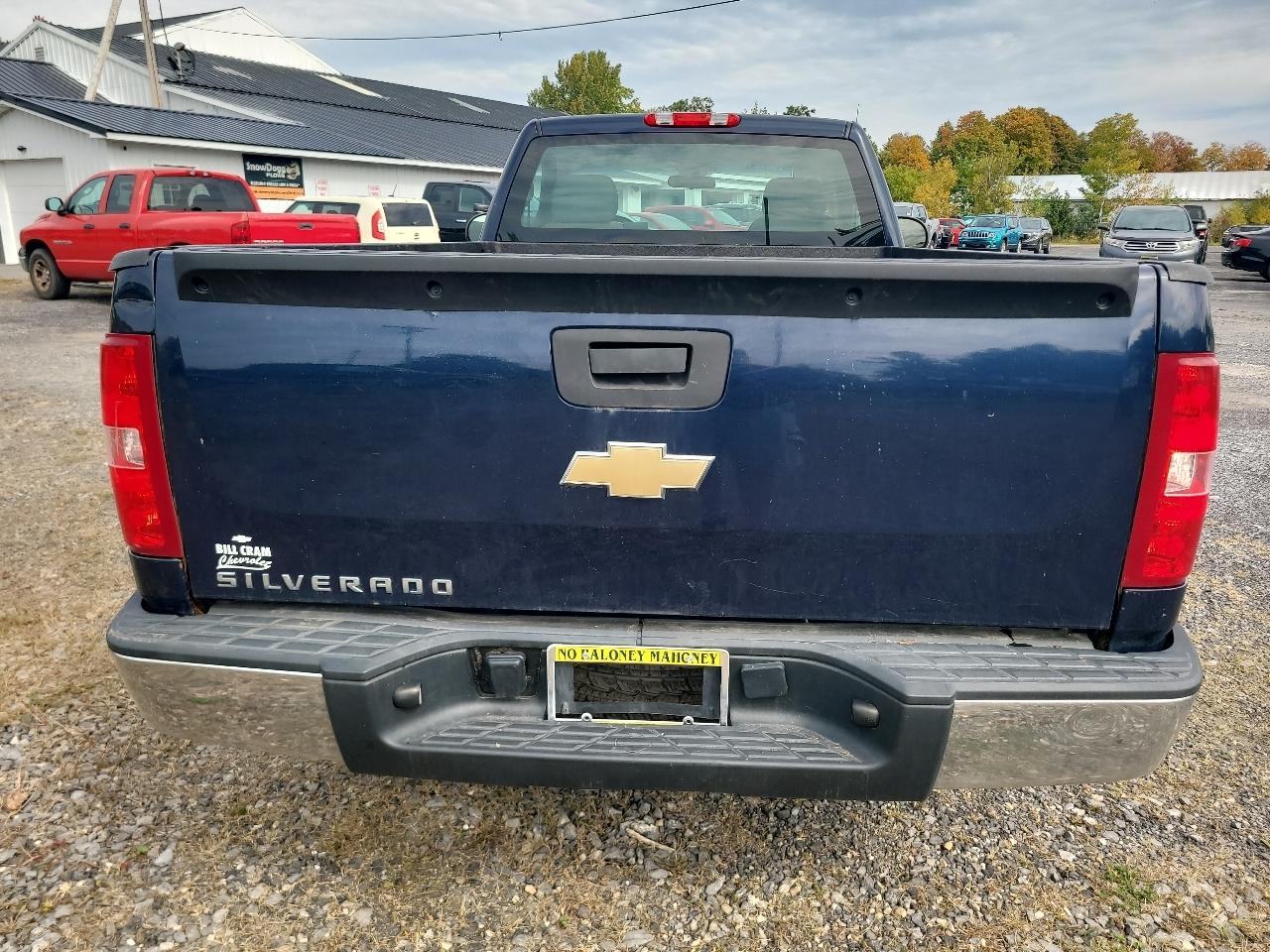 Chevrolet Silverado 1500 2WD Reg Cab 133.0" Work Truck 2011