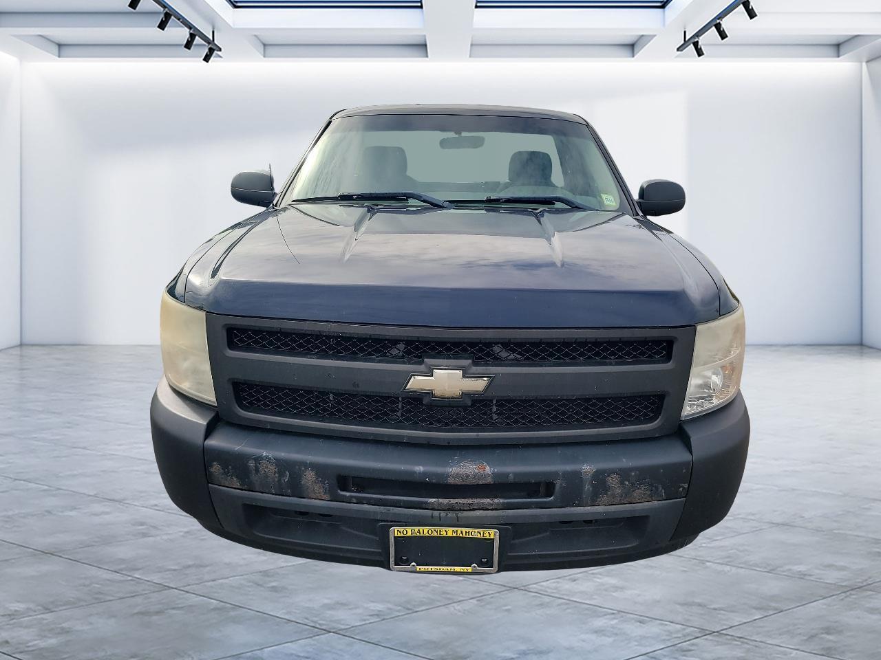 2011 Chevrolet Silverado 1500 2WD Reg Cab 133.0" Work Truck