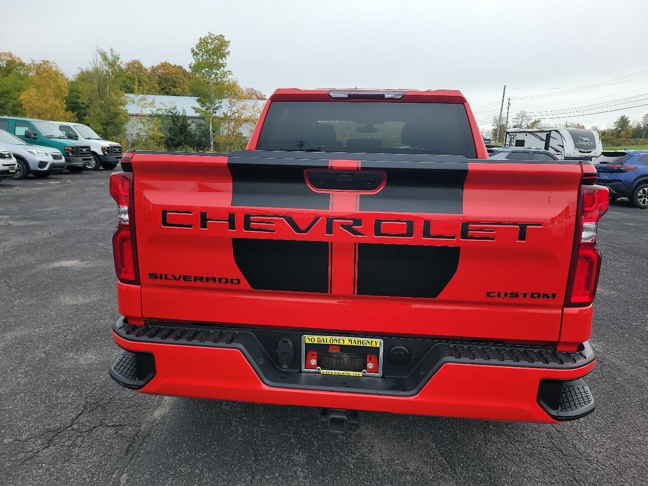 Chevrolet Silverado 1500 4WD Crew Cab 147" Custom 2020