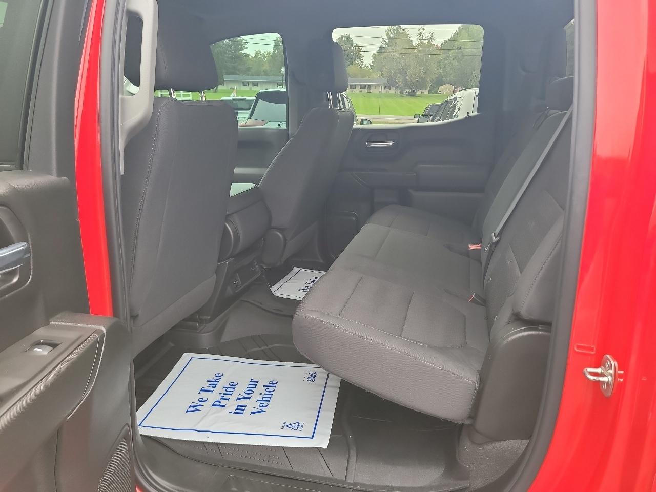 Chevrolet Silverado 1500 4WD Crew Cab 147" Custom 2020