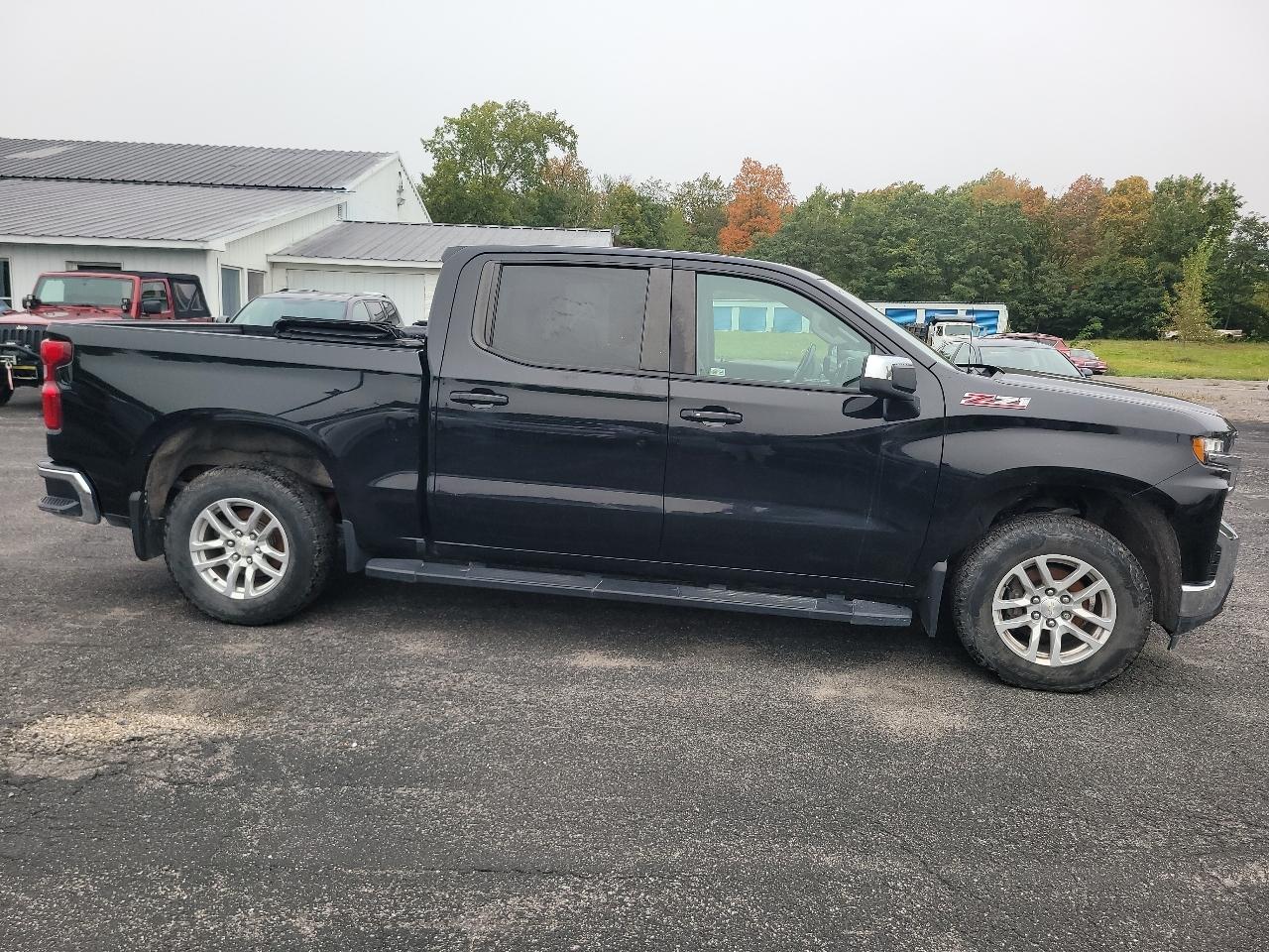 Chevrolet Silverado 1500 4WD Crew Cab 147" LT 2020