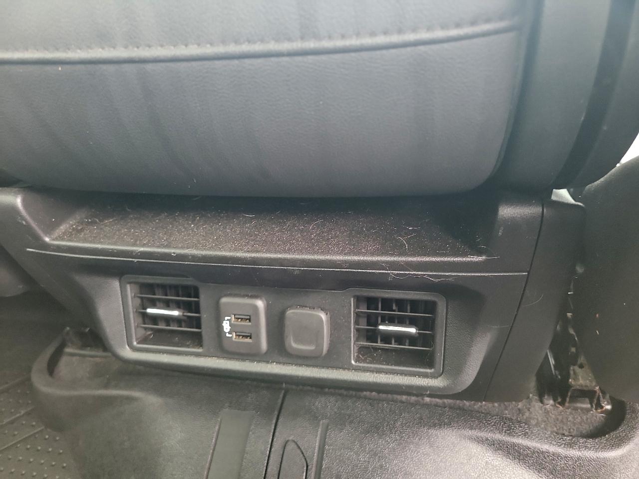 Chevrolet Silverado 1500 4WD Crew Cab 147" LT 2020