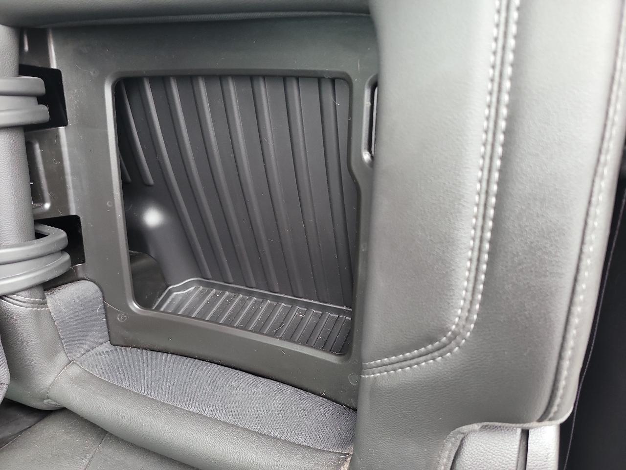 Chevrolet Silverado 1500 4WD Crew Cab 147" LT 2020
