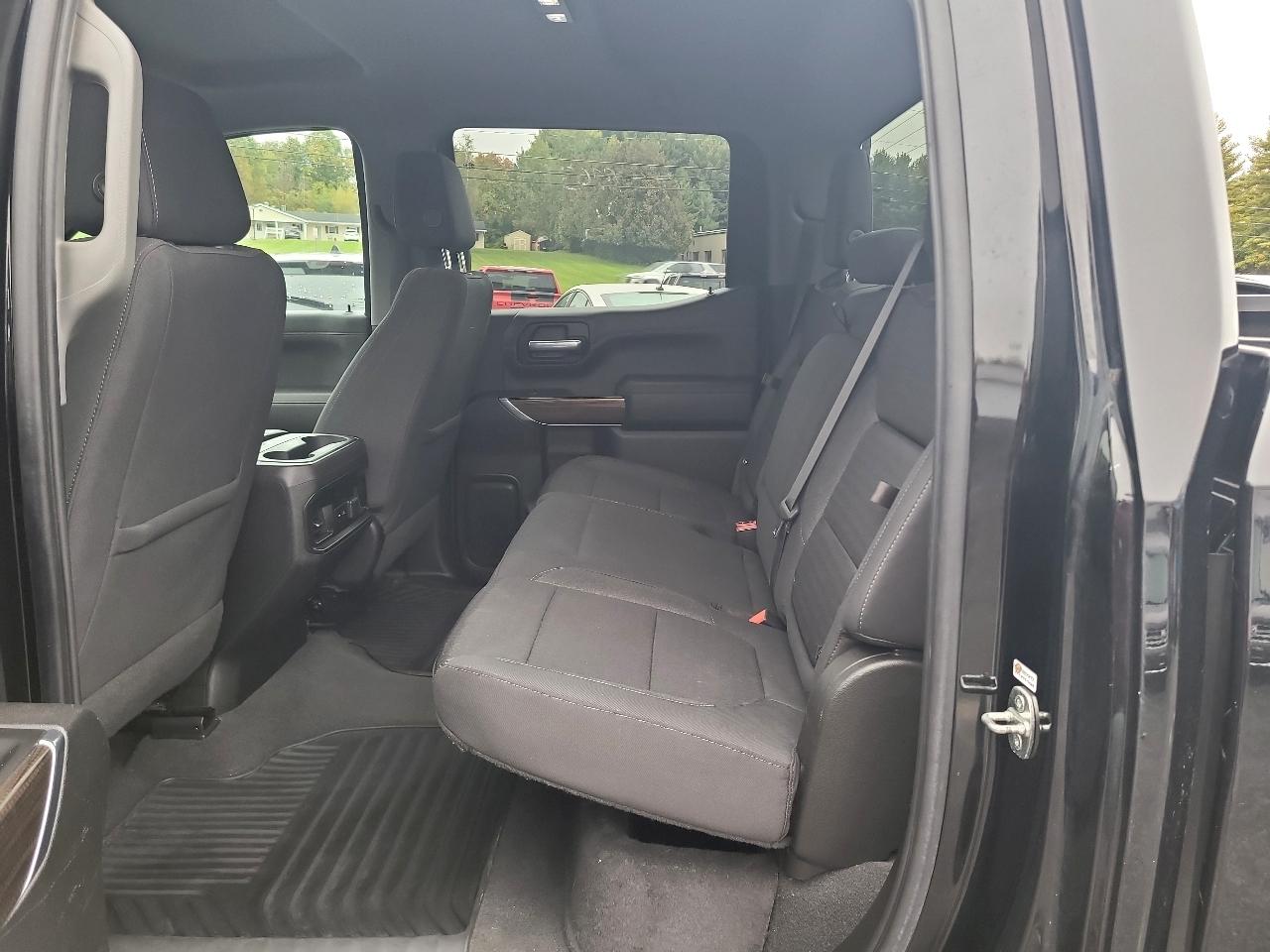 Chevrolet Silverado 1500 4WD Crew Cab 157" RST 2021
