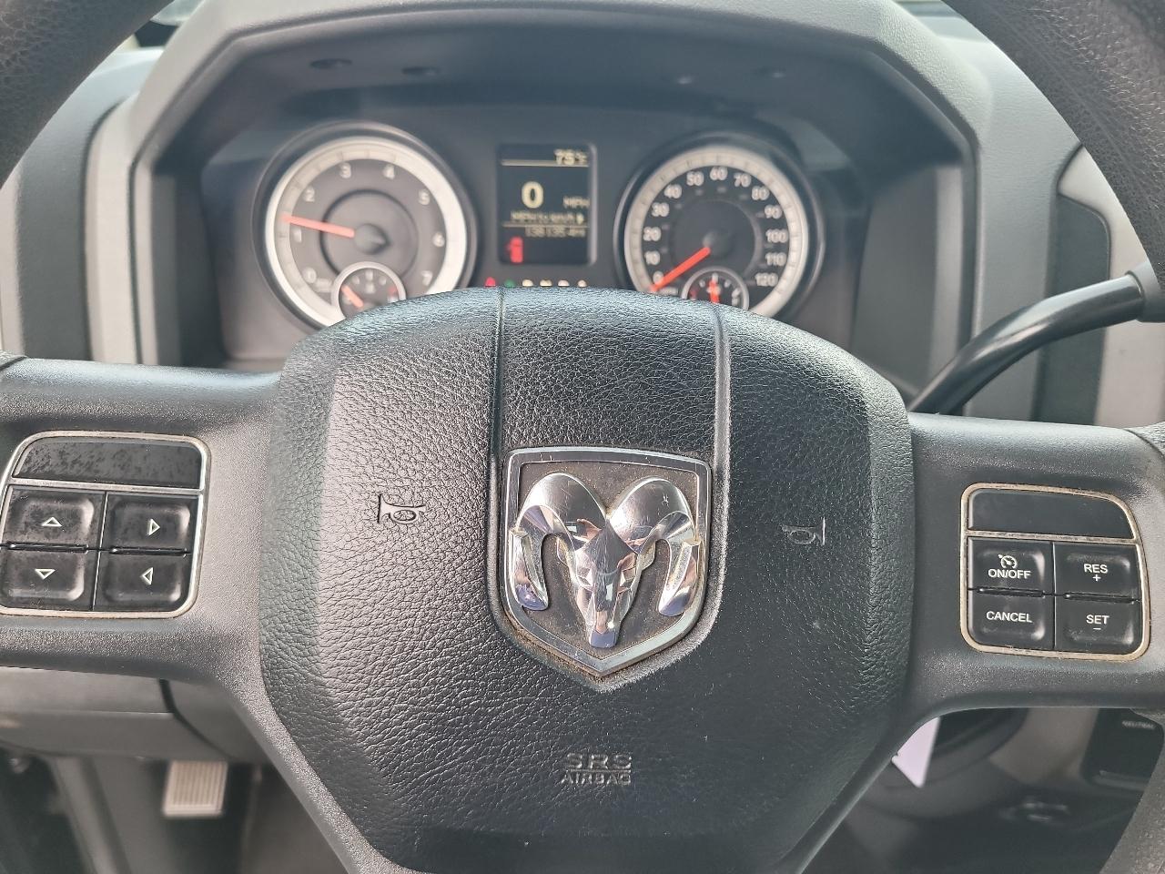 RAM 1500 4WD Quad Cab 140.5" Express 2014