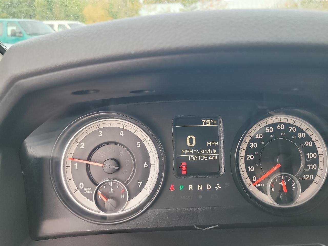 RAM 1500 4WD Quad Cab 140.5" Express 2014