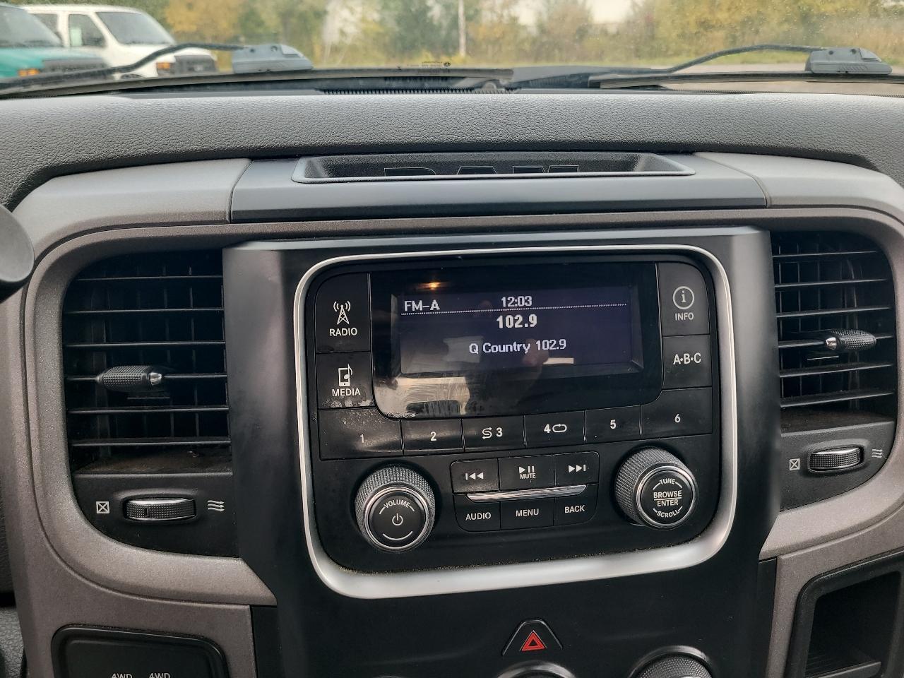 RAM 1500 4WD Quad Cab 140.5" Express 2014