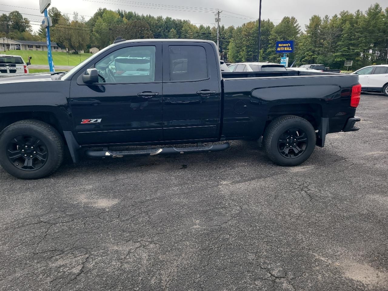 Chevrolet Silverado 1500 4WD Double Cab 143.5" LT w/2LT 2018