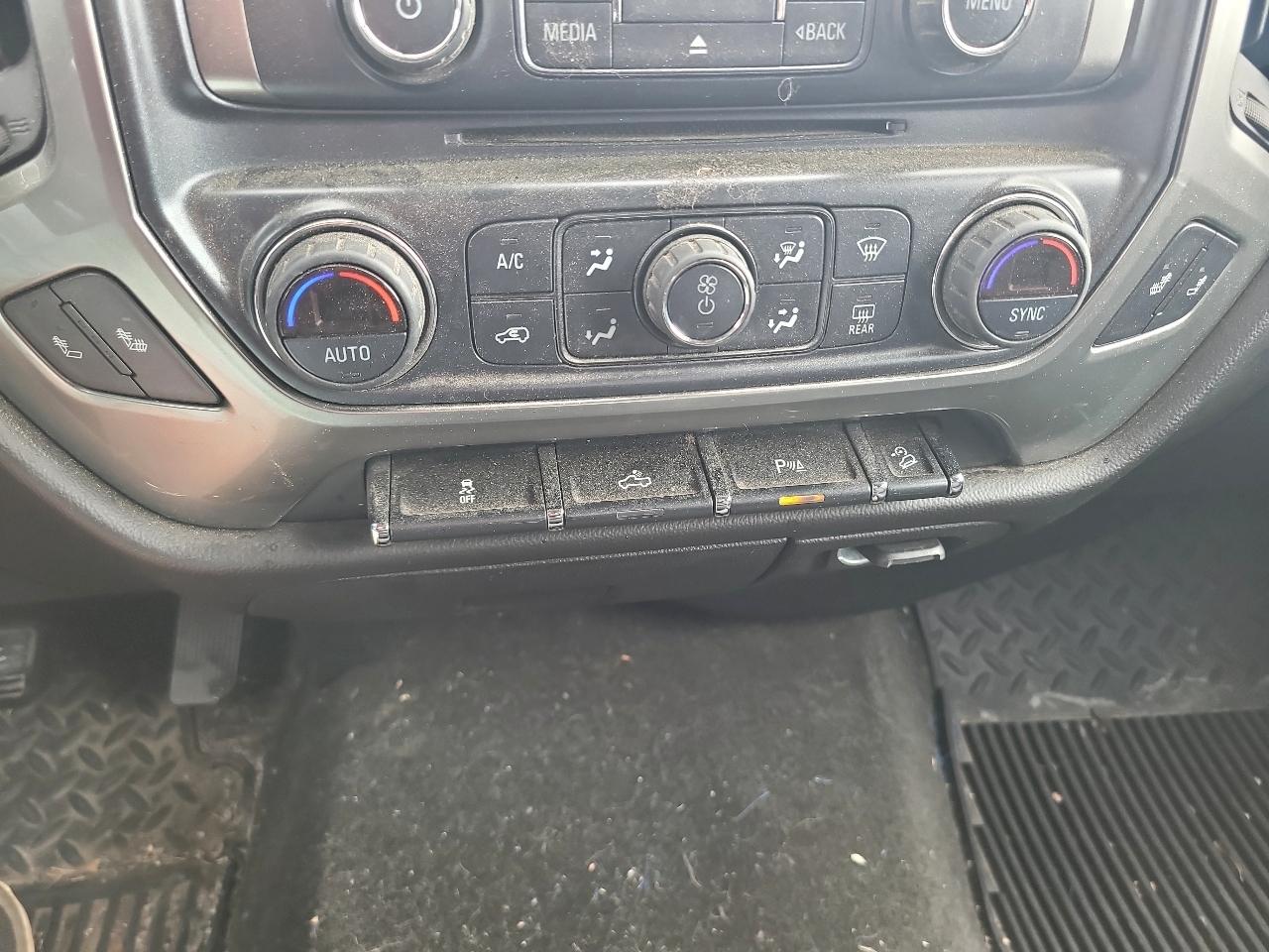 Chevrolet Silverado 1500 4WD Double Cab 143.5" LT w/2LT 2018