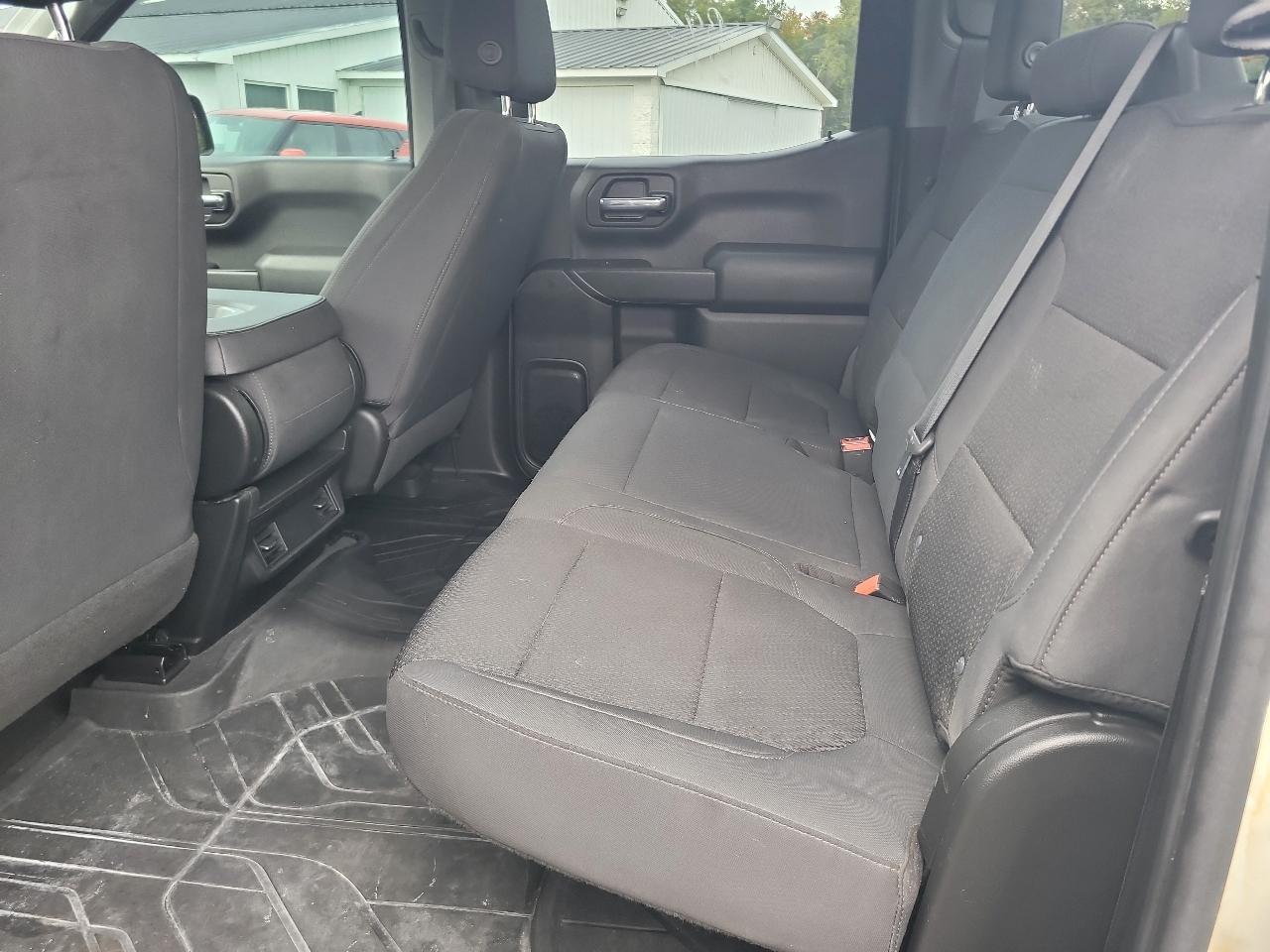 Chevrolet Silverado 1500 4WD Crew Cab 147" Custom 2021