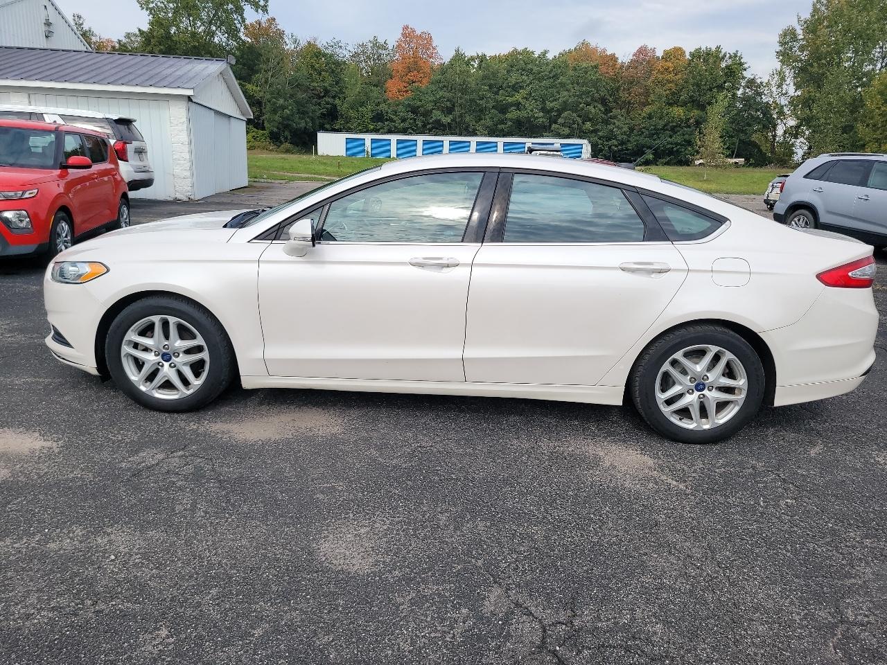 Ford Fusion 4dr Sdn SE FWD 2014