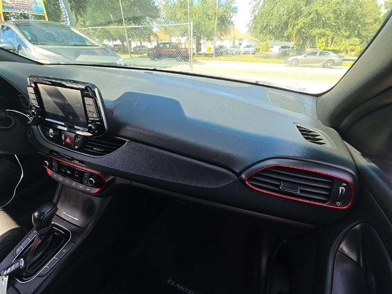 Hyundai Elantra GT Sport 1.6L 6M 2018 Hyundai Elantra GT Sport 1.6L 6M 2018