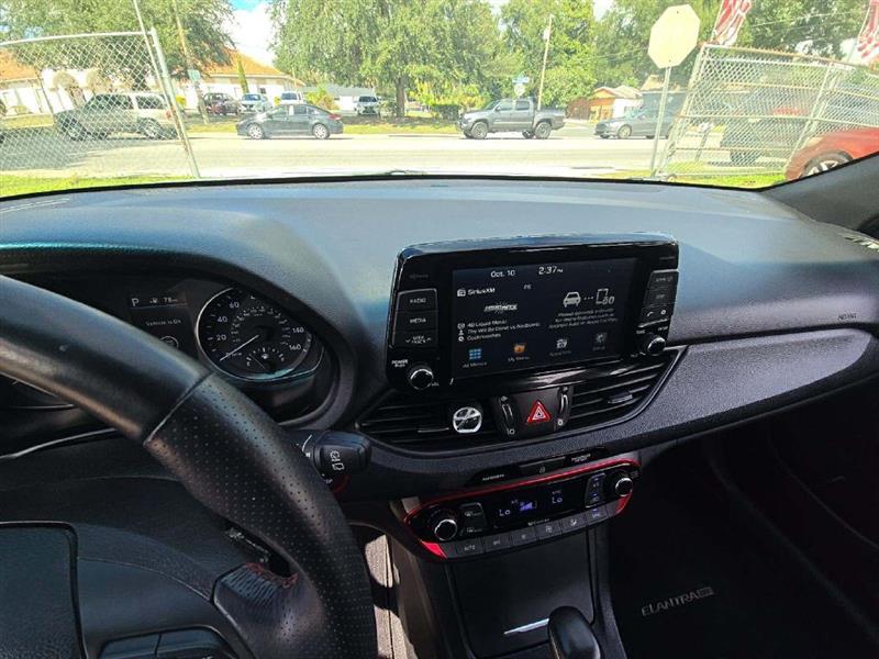 Hyundai Elantra GT Sport 1.6L 6M 2018 Hyundai Elantra GT Sport 1.6L 6M 2018