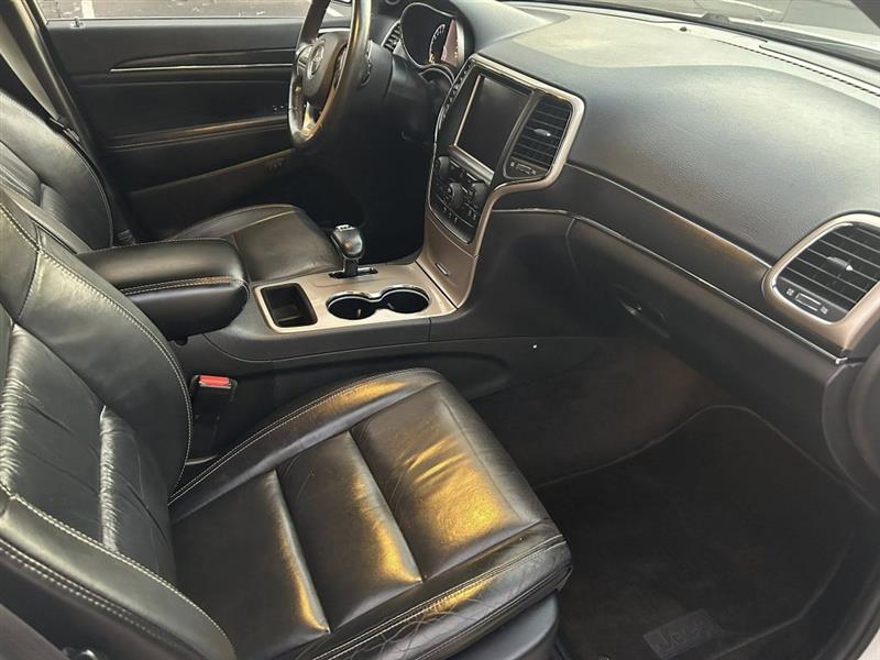 Jeep Grand Cherokee Limited 2WD 2015